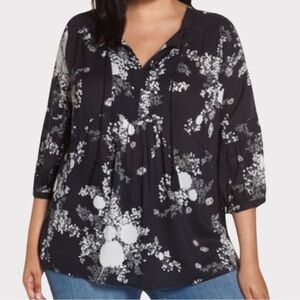 Caslon | Floral Peasant Blouse | Boho | 3/4 Sleeve | Black | White | XS
